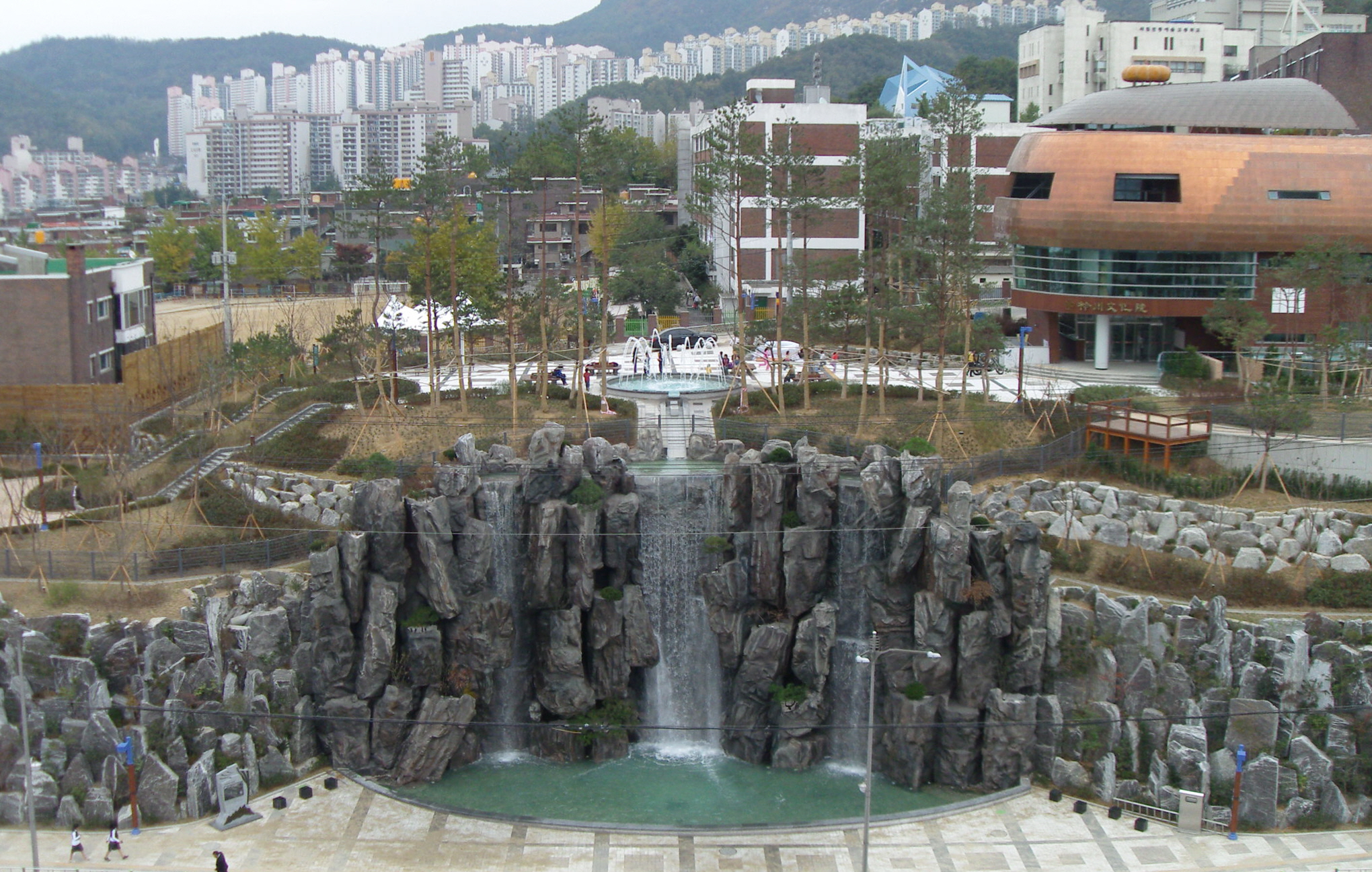 금천폭포근린공원 전경